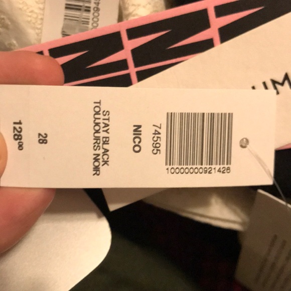 Aritzia lace up skinny jeans - Picture 7 of 7